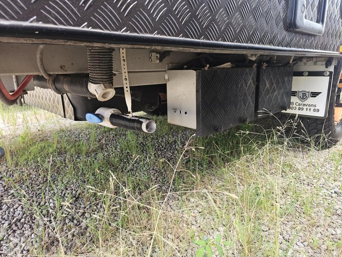 2020 JB Caravans Dirt Road Xtreme 22 Corner Shower