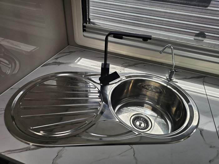 2020 JB Caravans Dirt Road Xtreme 22 Corner Shower