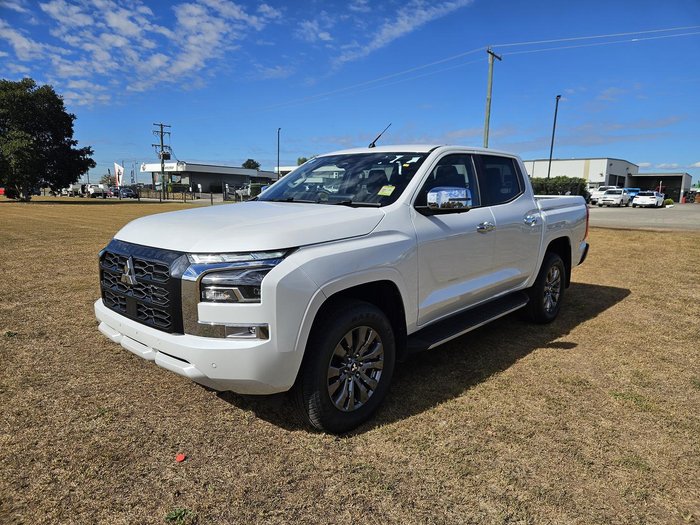 2025 Mitsubishi Triton GLS
