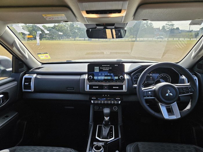 2025 Mitsubishi Triton GLS