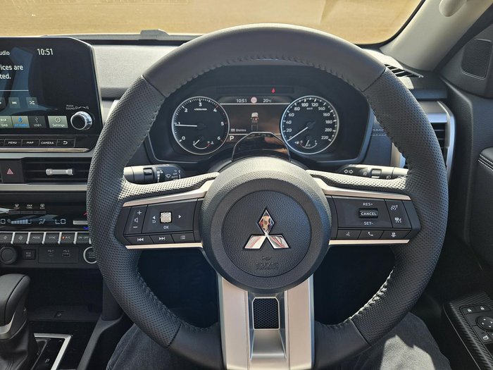 2025 Mitsubishi Triton GLS