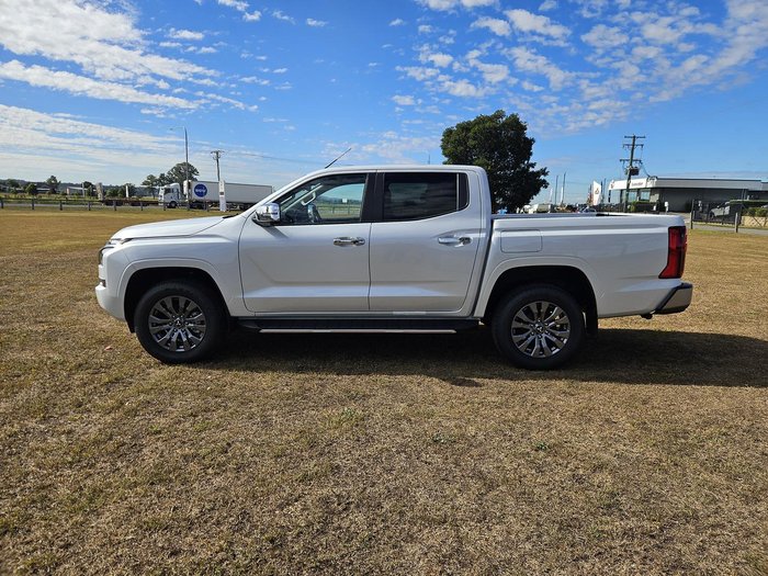 2025 Mitsubishi Triton GLS