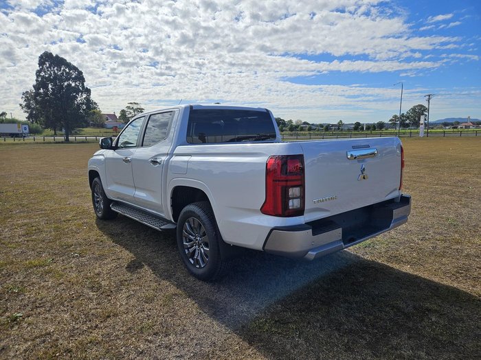 2025 Mitsubishi Triton GLS