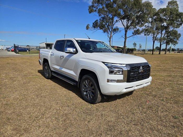 2025 Mitsubishi Triton GLS