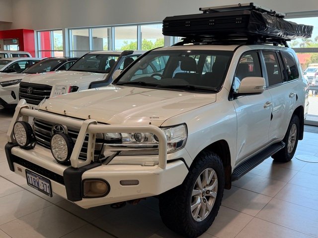 2016 Toyota LANDCRUISER