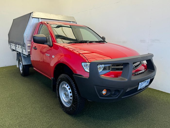 2013 Mitsubishi Triton