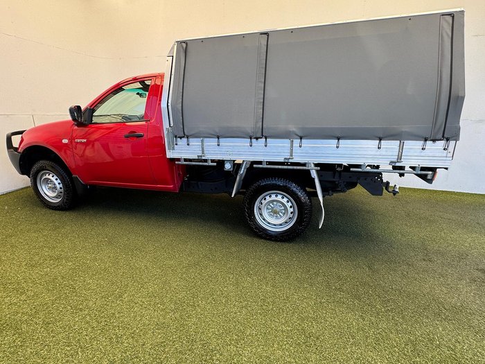 2013 Mitsubishi Triton GL