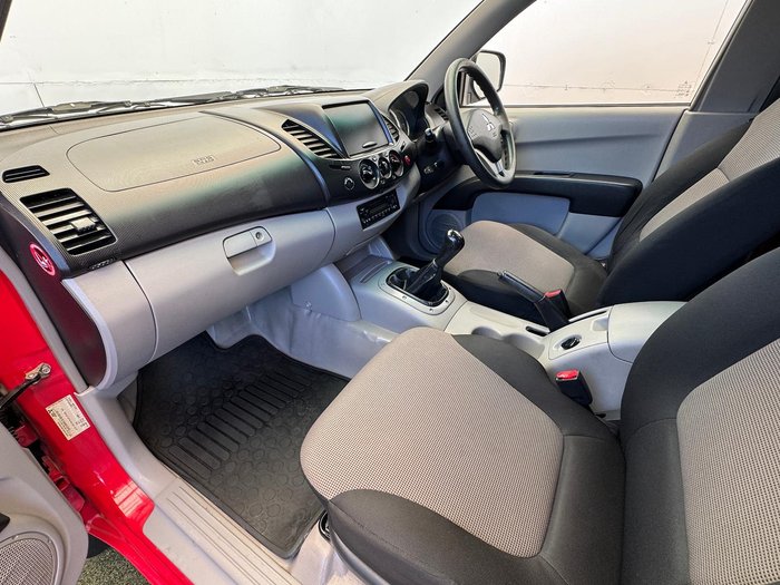 2013 Mitsubishi Triton GL