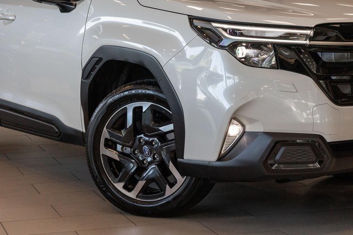 2025 Subaru Forester Touring S6 MY26 AWD Crystal White