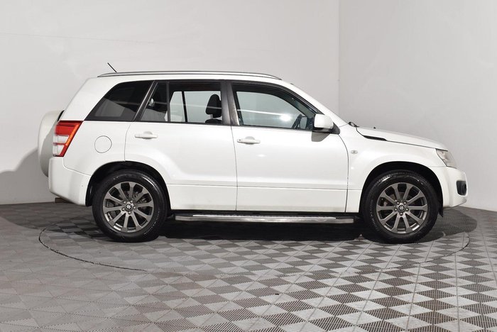 2015 Suzuki Grand Vitara Navigator