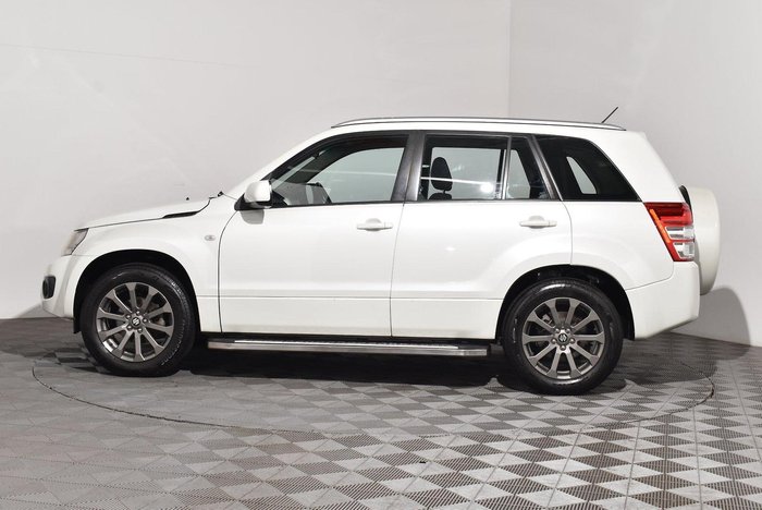 2015 Suzuki Grand Vitara Navigator