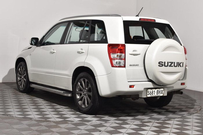 2015 Suzuki Grand Vitara Navigator