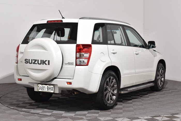 2015 Suzuki Grand Vitara Navigator