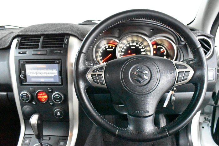 2015 Suzuki Grand Vitara Navigator