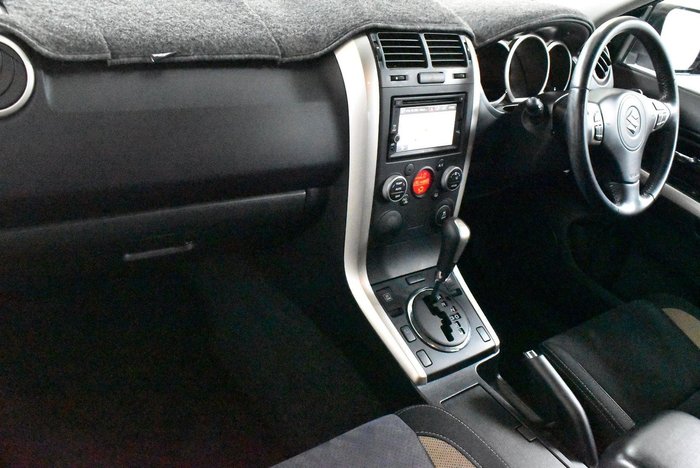 2015 Suzuki Grand Vitara Navigator