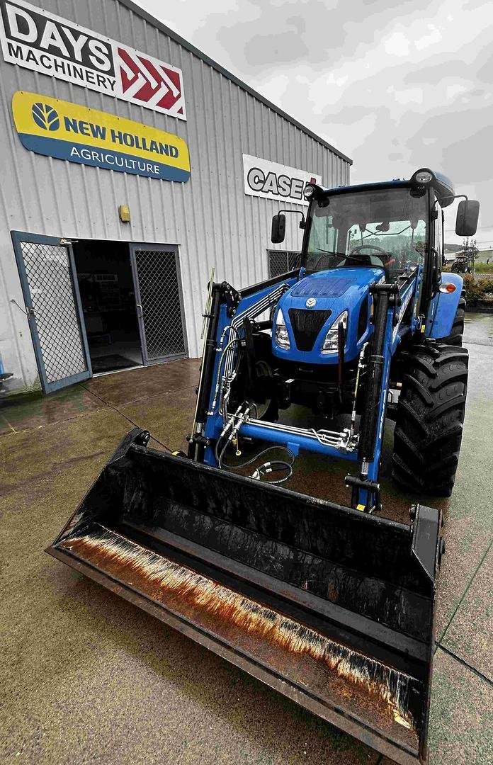 2022 New Holland T4.75S BLUE
