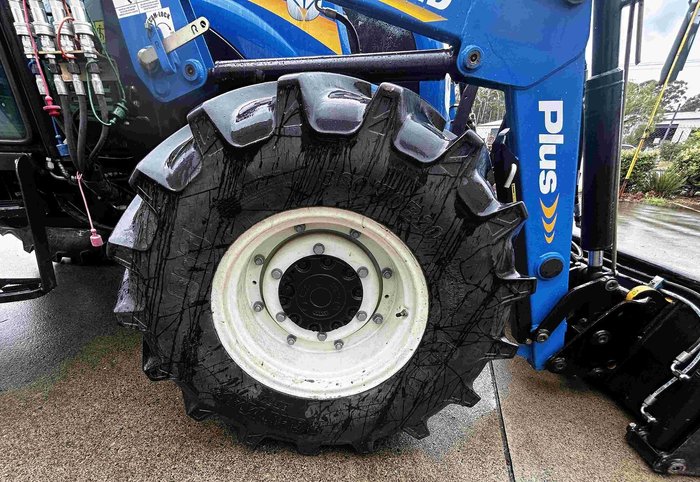 2022 New Holland T4.75S BLUE