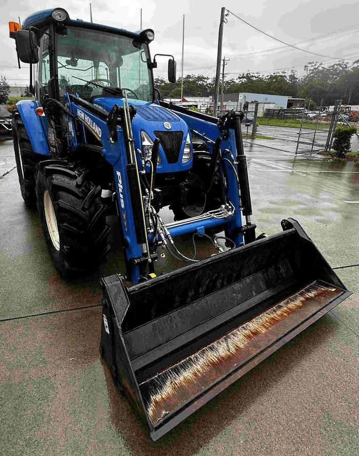 2022 New Holland T4.75S BLUE