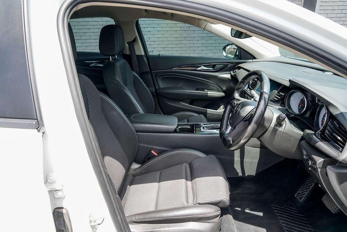 2018 Holden Commodore RS