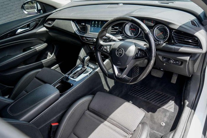 2018 Holden Commodore RS