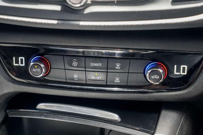 2018 Holden Commodore RS