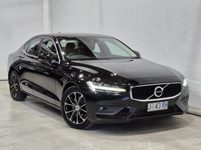 2020 Volvo S60 T5 Momentum