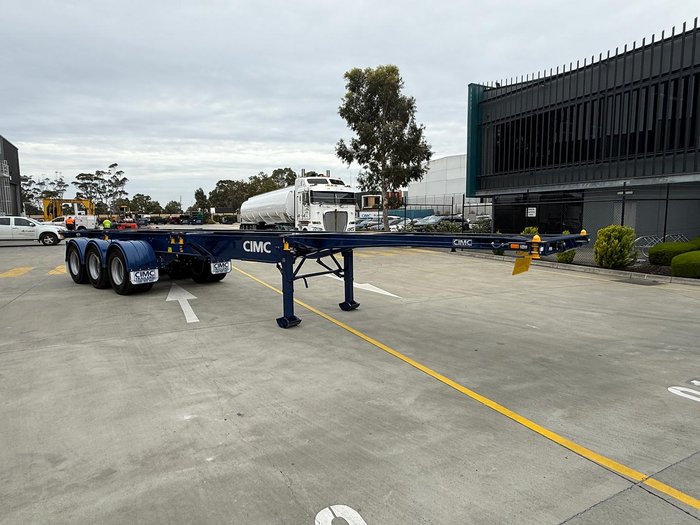 2026 CIMC 40' Skeletal With 3 Way Twist Locks A-Double Compliant