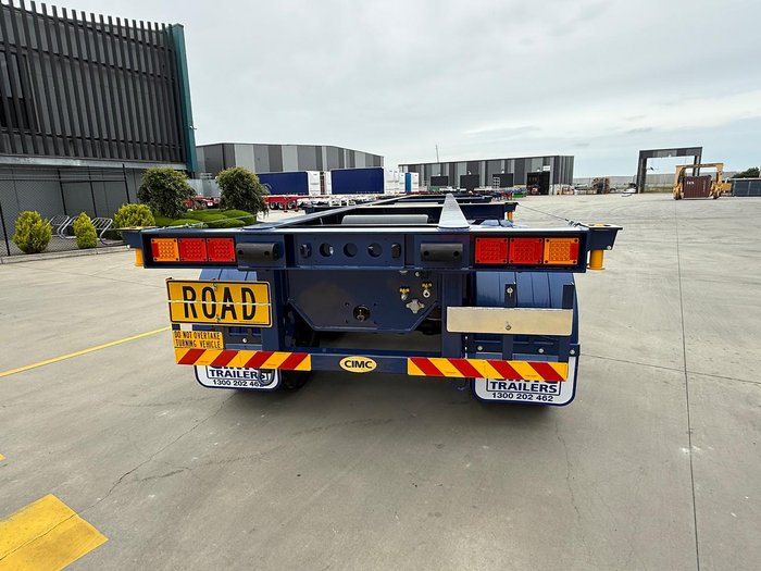 2026 CIMC 40' Skeletal With 3 Way Twist Locks A-Double Compliant