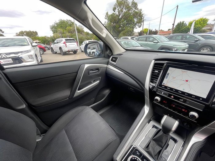 2024 Mitsubishi Pajero Sport GLS