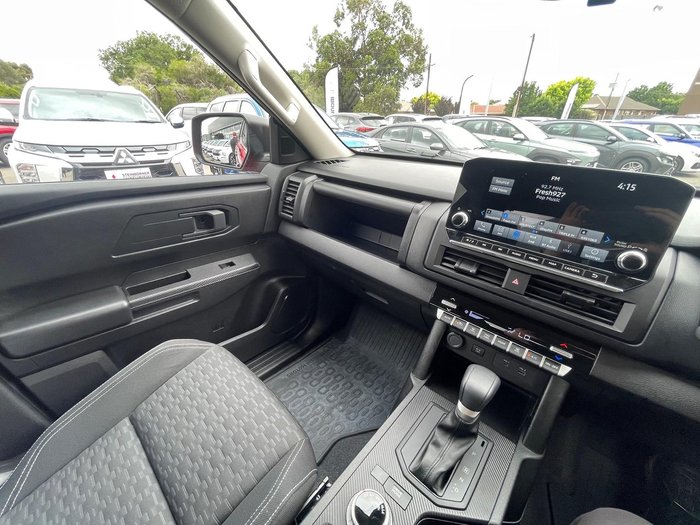 2024 Mitsubishi Triton GLX-R