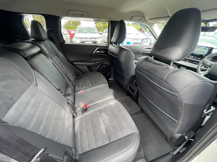 2025 Mitsubishi Outlander Aspire