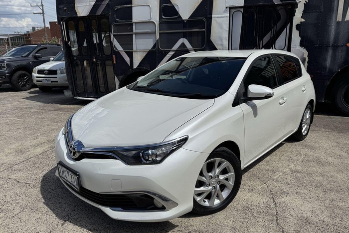 2016 Toyota Corolla Ascent Sport ZRE182R Crystal Pearl