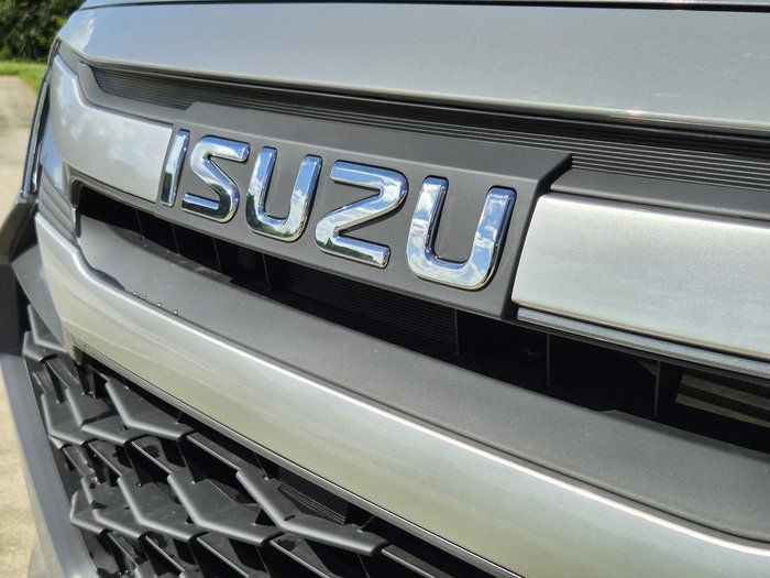 2025 Isuzu D-MAX LS-U