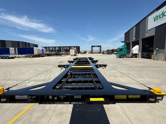 2025 CIMC 40' 3 Way Skeletal Semi Trailer