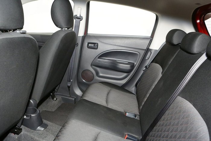 2021 Mitsubishi Mirage ES