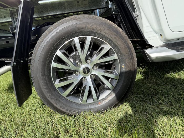 2025 Isuzu D-MAX LS-U