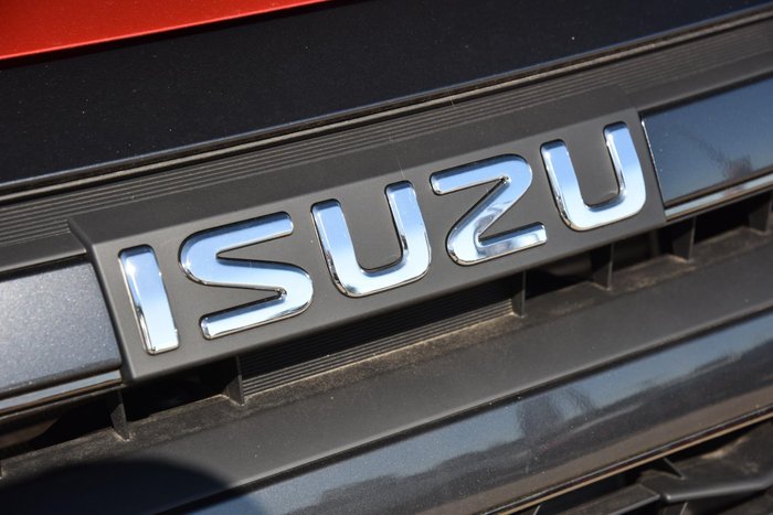 2025 Isuzu D-MAX X-TERRAIN
