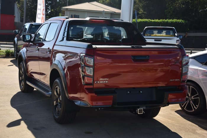2025 Isuzu D-MAX X-TERRAIN