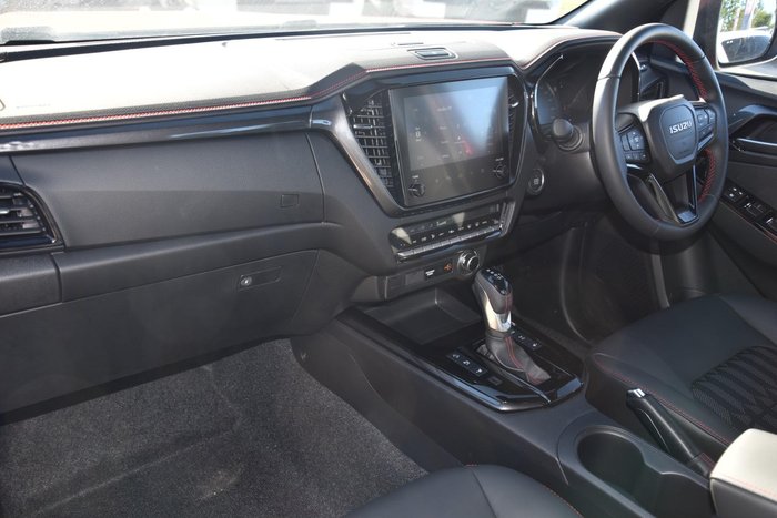 2025 Isuzu D-MAX X-TERRAIN