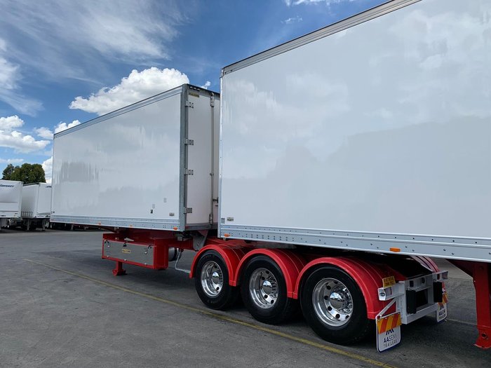 2013 Maxitrans St3 34 Pallet -30 Reefer B Double Double Stacker