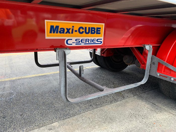 2013 Maxitrans St3 34 Pallet -30 Reefer B Double Double Stacker