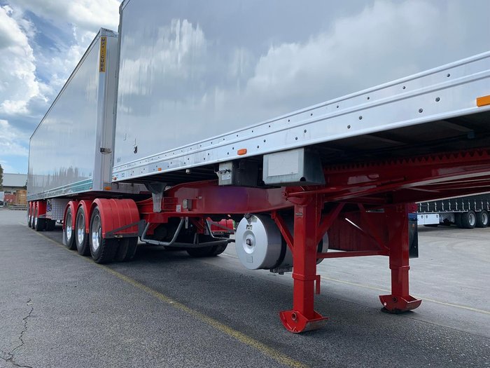 2013 Maxitrans St3 34 Pallet -30 Reefer B Double Double Stacker