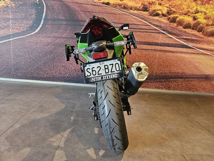 2025 Kawasaki Ninja 500 SE KRT Edition (EX500J) Ninja Green