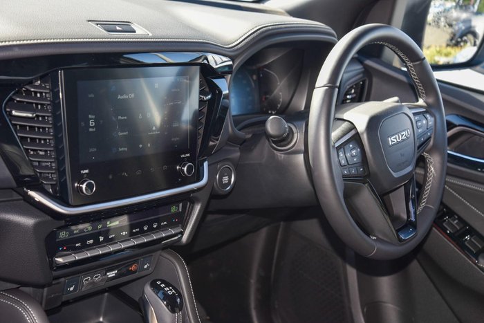 2025 Isuzu MU-X LS-T
