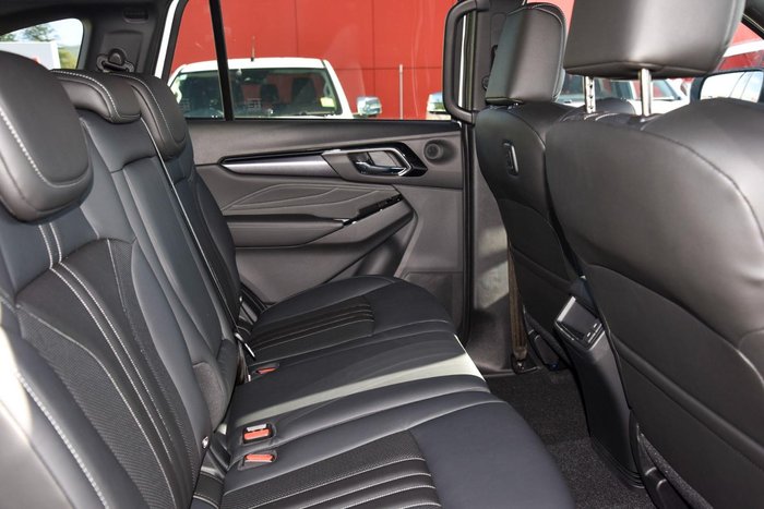 2025 Isuzu MU-X LS-T