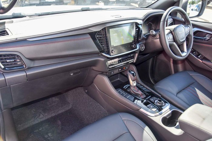 2025 Isuzu MU-X X-TERRAIN