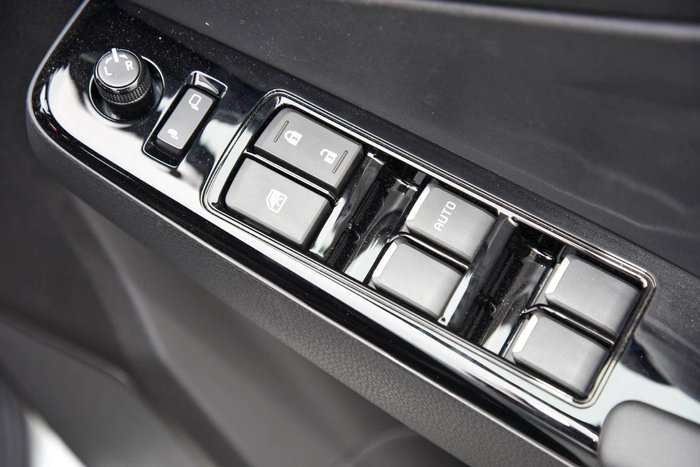 2025 Isuzu D-MAX BLADE