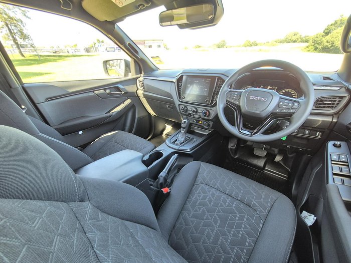 2025 Isuzu D-MAX X-RIDER