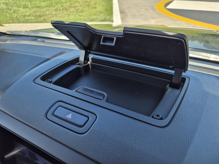 2025 Isuzu D-MAX X-RIDER