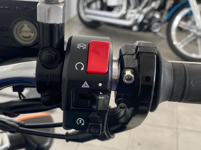 2007 Suzuki GSX1400 GSX White